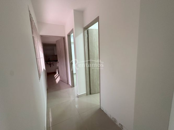Oficina en Arriendo en Santa teresita, Medellín - Miniatura 5