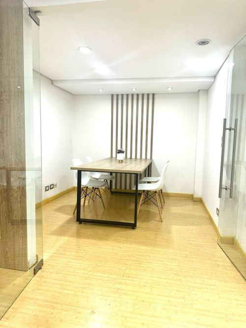Oficina en  Arriendo en Ciudad jardin, Cali - Miniatura 11
