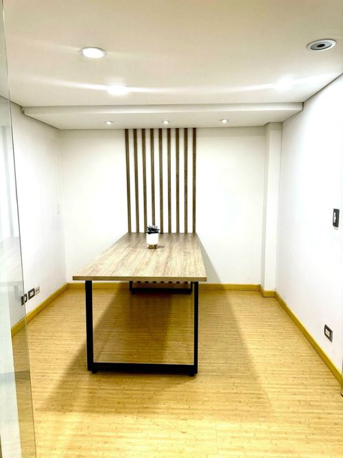 Oficina en  Arriendo en Ciudad jardin, Cali - Miniatura 12