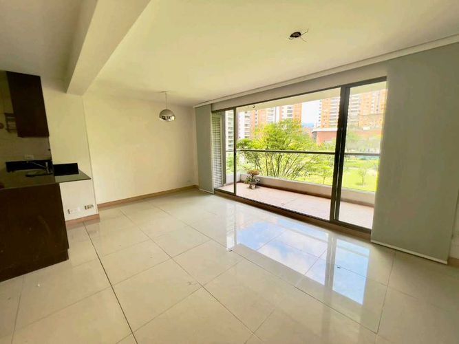 Apartamento en Arriendo en Loma de los bernal, Medellín - Miniatura 3