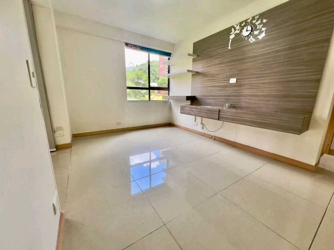 Apartamento en Arriendo en Loma de los bernal, Medellín - Miniatura 5