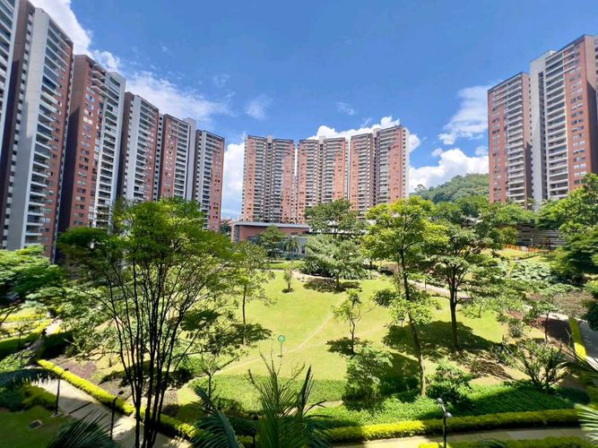 Apartamento en Arriendo en Loma de los bernal, Medellín - Miniatura 23