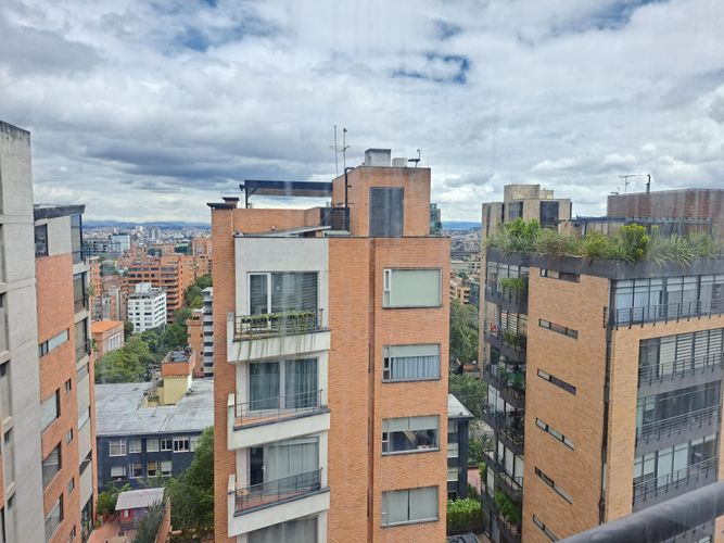 Apartamento en Arriendo en El refugio, Bogotá - Miniatura 2