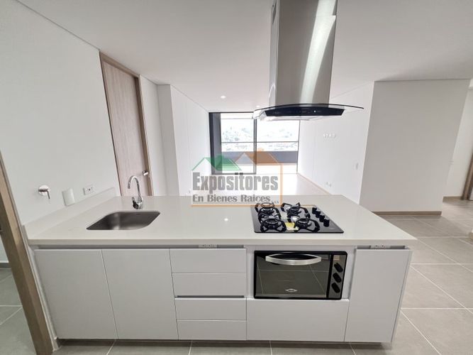 Apartamento en Arriendo en Loma de las brujas, Envigado - Imagen 1