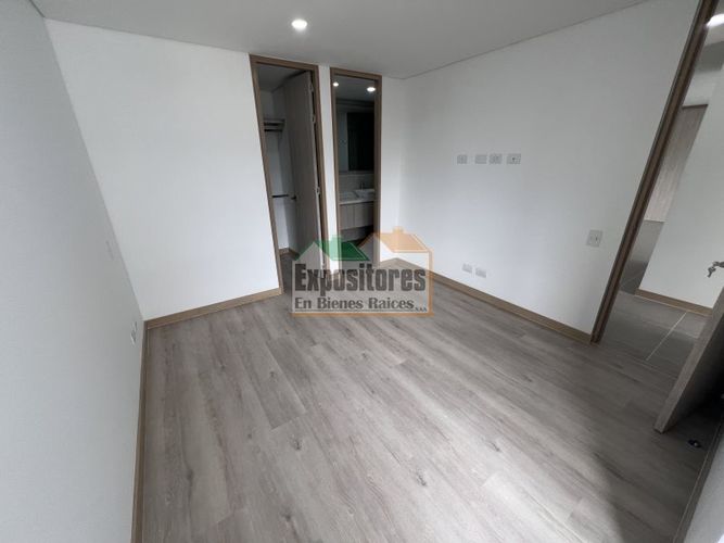Apartamento en Arriendo en Loma de las brujas, Envigado - Miniatura 8