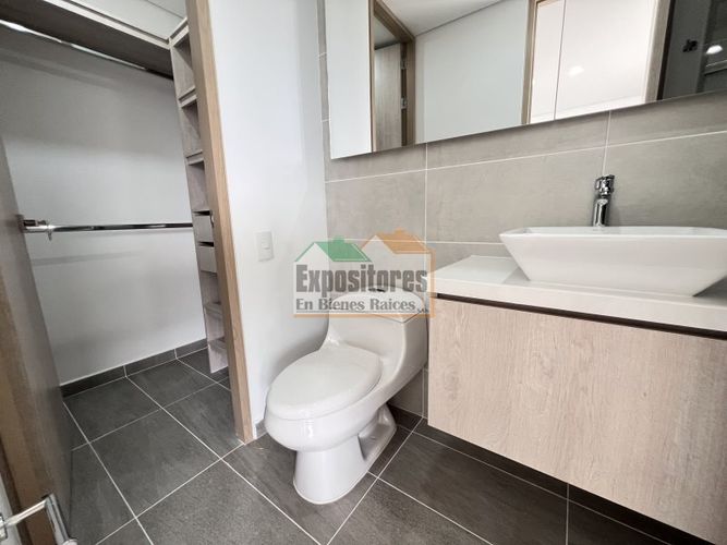 Apartamento en Arriendo en Loma de las brujas, Envigado - Miniatura 16