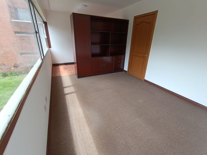 Oficina en Arriendo en El Lago, Bogotá - Miniatura 3