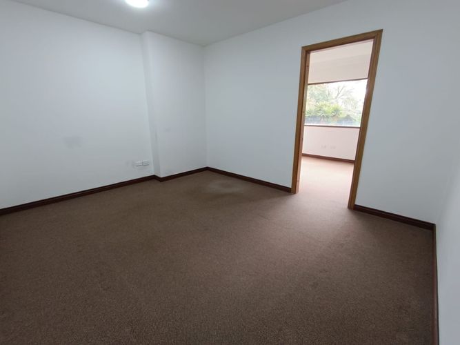 Oficina en Arriendo en El Lago, Bogotá - Miniatura 4