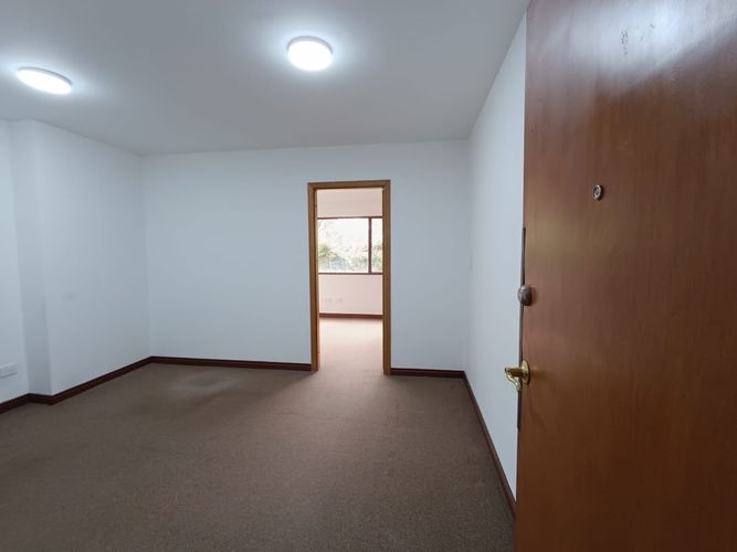 Oficina en Arriendo en El Lago, Bogotá - Miniatura 8