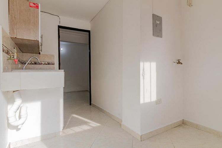 Apartaestudio en Arriendo en Barrio Cristóbal, Medellín - Miniatura 2