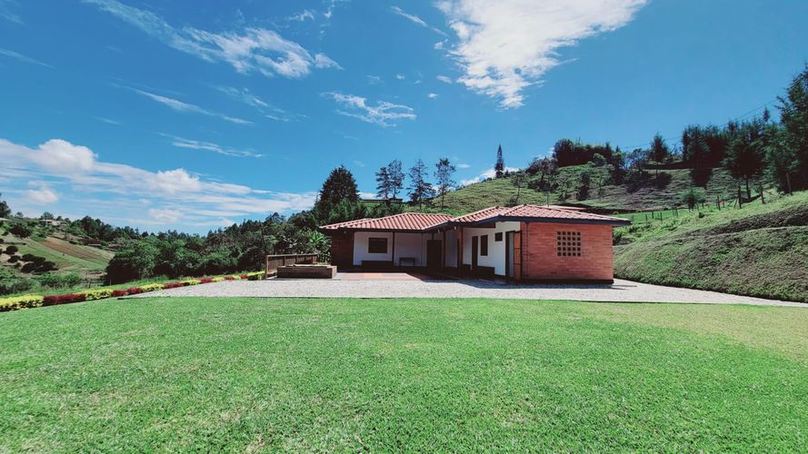 Finca en  Arriendo en Rionegro - Miniatura 2