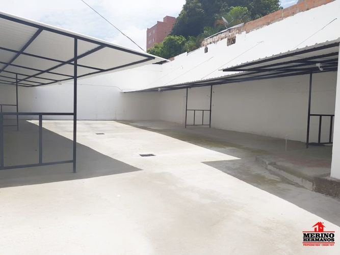 Parqueadero en Arriendo en Laureles, Medellín - Imagen 1