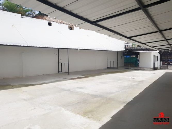 Parqueadero en Arriendo en Laureles, Medellín - Miniatura 2