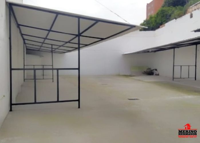 Parqueadero en Arriendo en Laureles, Medellín - Miniatura 5