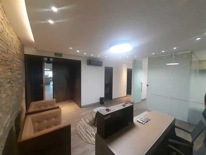 Oficina en Arriendo en Medellín - Miniatura 2
