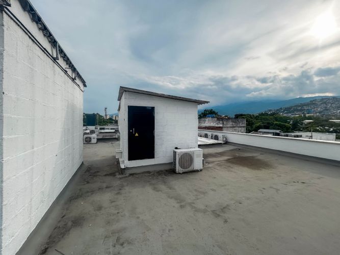 Edificio en Arriendo en Tequendama, Cali - Miniatura 19