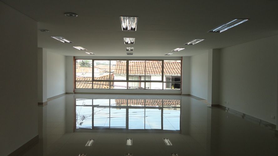Edificio en  Arriendo en Los libertadores, Cali - Imagen 1