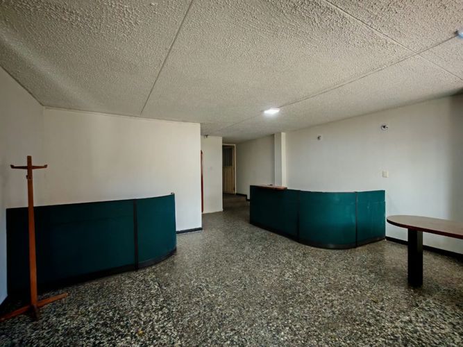 Edificio en Arriendo en Normandia, Bogotá - Miniatura 2