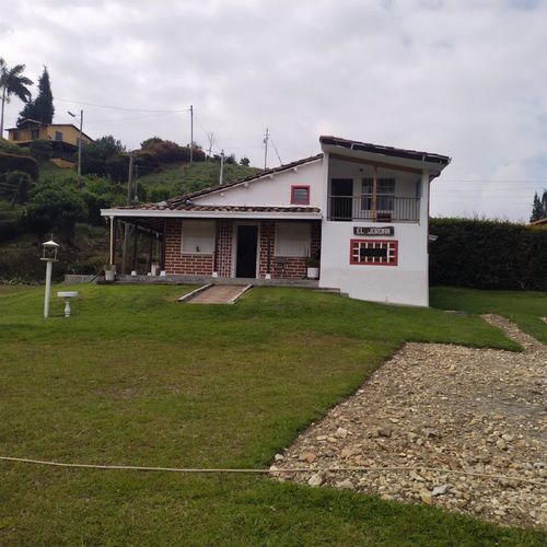 Finca en Arriendo en Hojas anchas, Guarne - Imagen 1