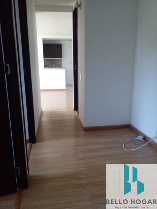 Apartamento en Arriendo en Loma de los bernal, Medellín - Miniatura 2