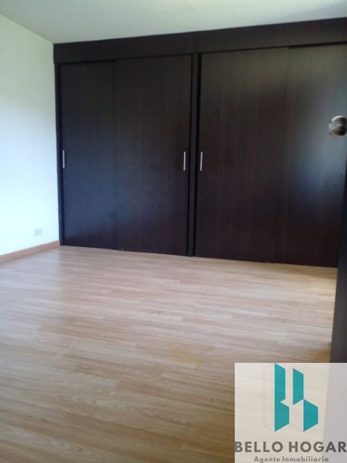 Apartamento en Arriendo en Loma de los bernal, Medellín - Miniatura 8