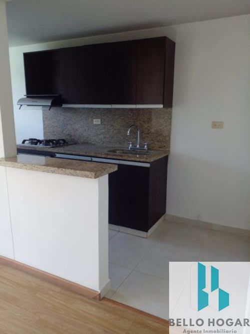 Apartamento en Arriendo en Loma de los bernal, Medellín - Miniatura 12