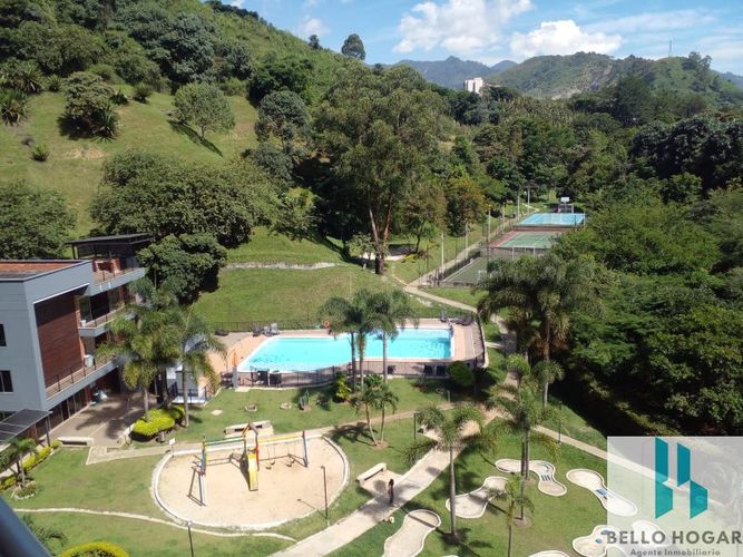 Apartamento en Arriendo en Loma de los bernal, Medellín - Miniatura 21