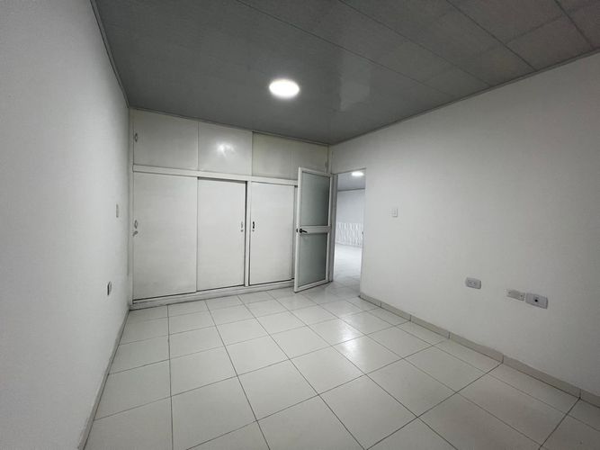 Local en Arriendo en Urbanizacion colseguros, Cali - Miniatura 6