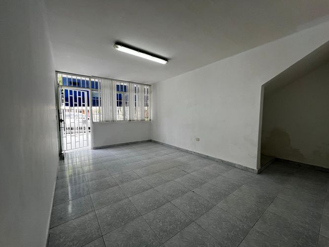 Local en Arriendo en Urbanizacion colseguros, Cali - Miniatura 12