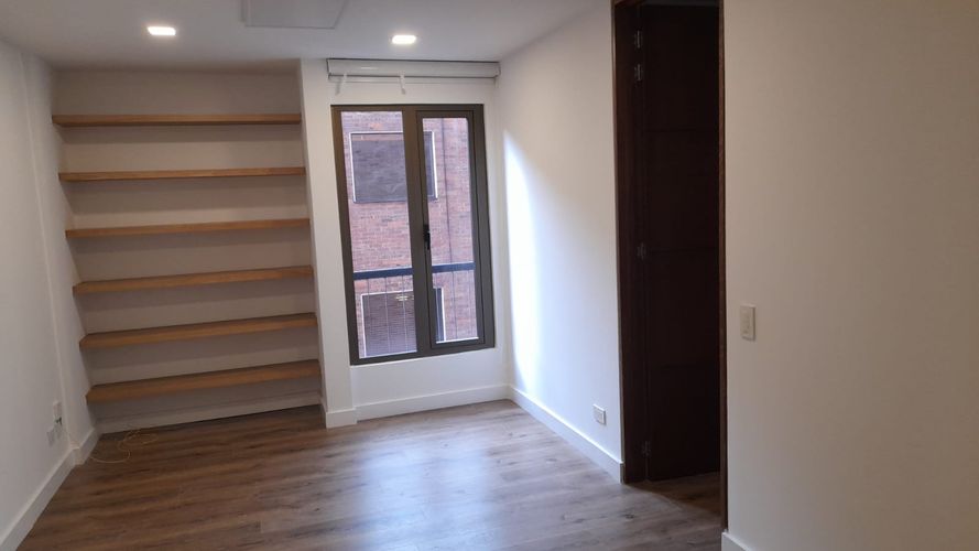 Apartamento en Arriendo en El Virrey, Bogotá - Miniatura 4