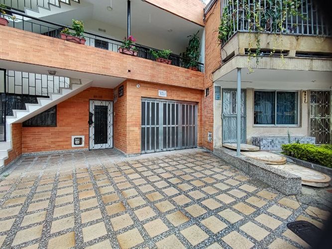 Apartaestudio en Arriendo en Laureles, Medellín - Imagen 1