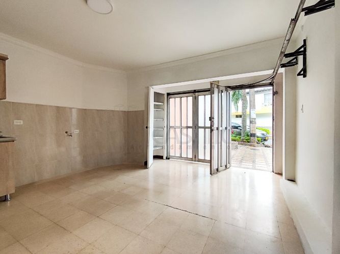 Apartaestudio en Arriendo en Laureles, Medellín - Miniatura 2