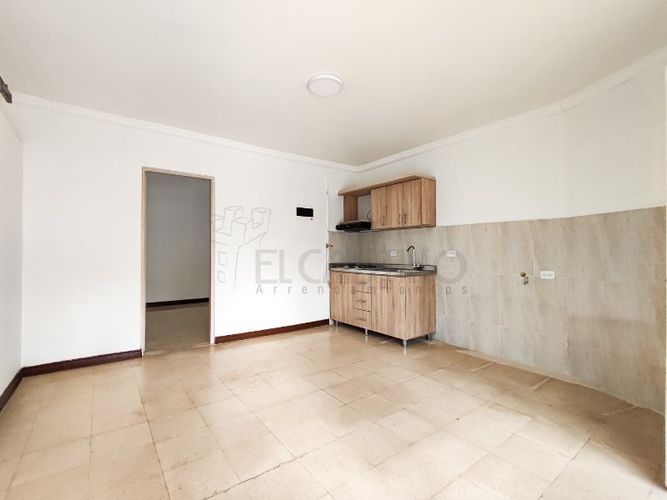Apartaestudio en Arriendo en Laureles, Medellín - Miniatura 4