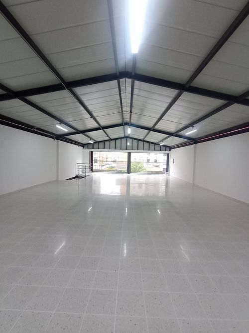 Local en Arriendo en San pedro, Madrid - Miniatura 4