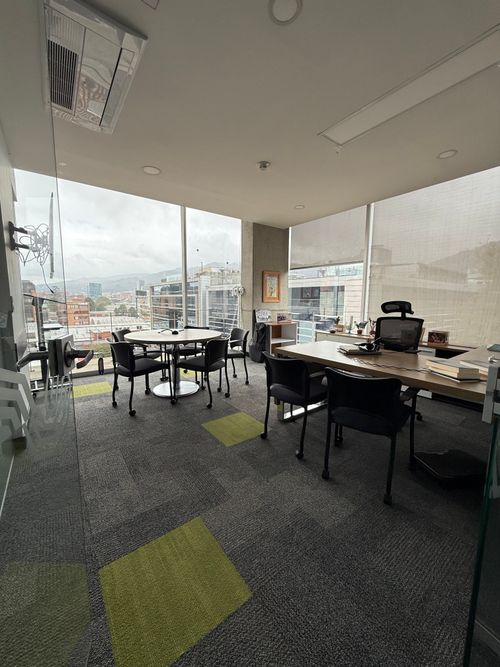 Oficina en Arriendo en El chico, Bogotá - Miniatura 2