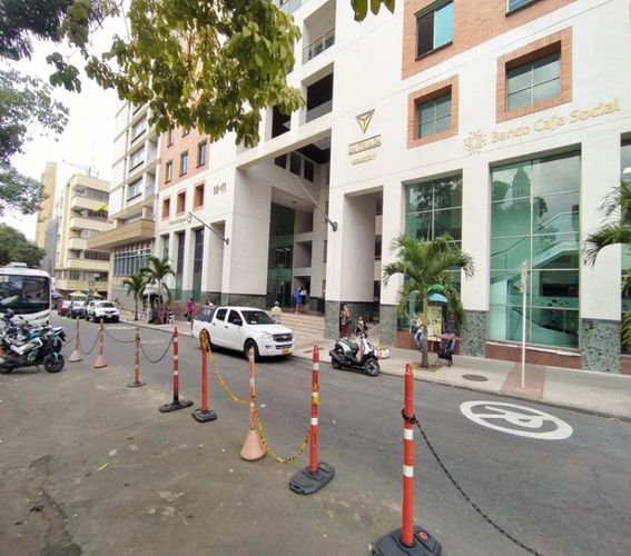 Oficina en arriendo en Centro, Bucaramanga - Miniatura 9