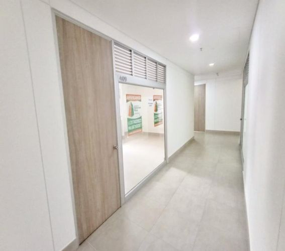 Oficina en arriendo en Floridablanca - Miniatura 2