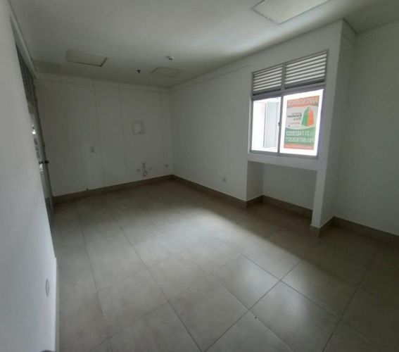 Oficina en arriendo en Floridablanca - Miniatura 4