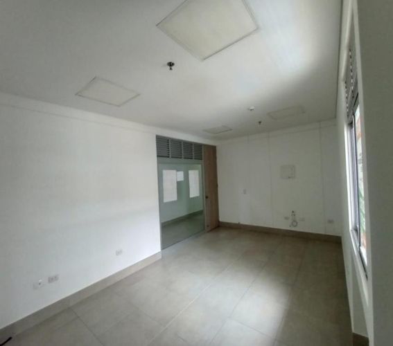 Oficina en arriendo en Floridablanca - Miniatura 5