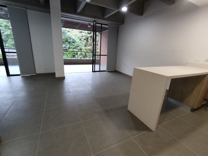Apartaestudio en Arriendo en Loma del Escobero, Envigado - Imagen 1