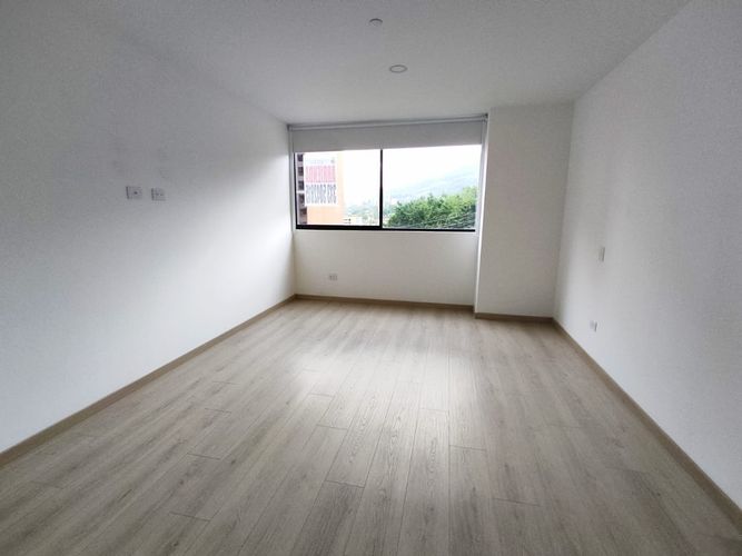 Apartaestudio en Arriendo en Loma del Escobero, Envigado - Miniatura 7