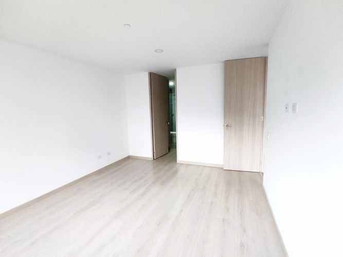 Apartaestudio en Arriendo en Loma del Escobero, Envigado - Miniatura 8