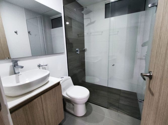 Apartaestudio en Arriendo en Loma del Escobero, Envigado - Miniatura 11