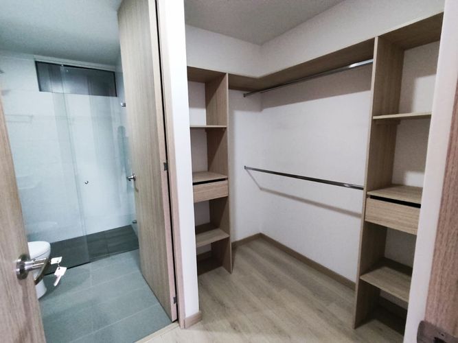 Apartaestudio en Arriendo en Loma del Escobero, Envigado - Miniatura 12