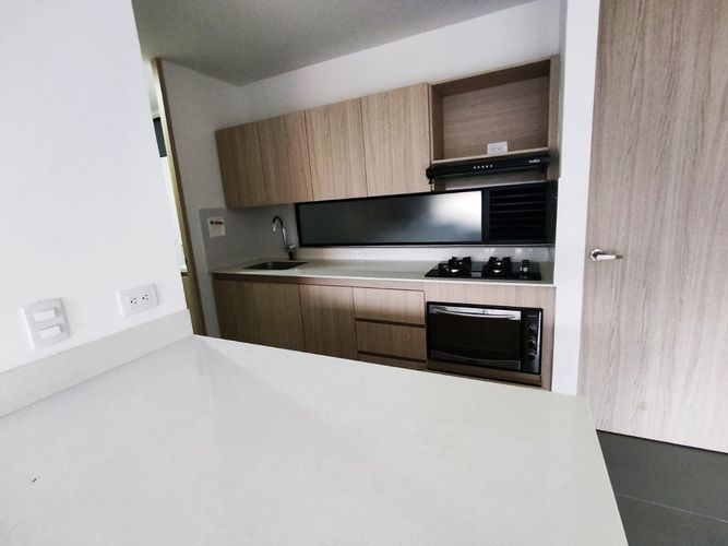 Apartaestudio en Arriendo en Loma del Escobero, Envigado - Miniatura 14
