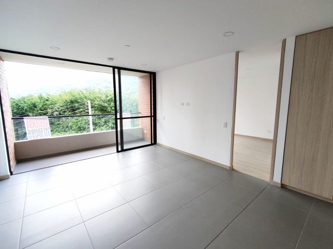 Apartaestudio en Arriendo en Loma del Escobero, Envigado - Miniatura 17