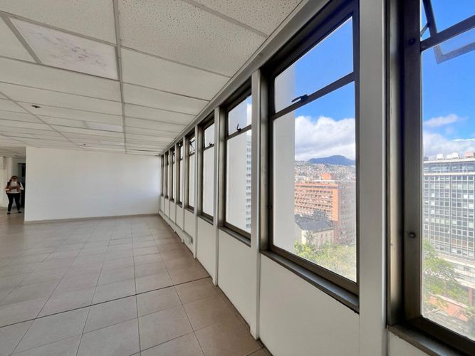 Oficina en Arriendo en Las nieves, Bogotá - Miniatura 3