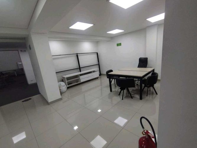 Edificio en  Arriendo en Laureles, Medellín - Miniatura 5