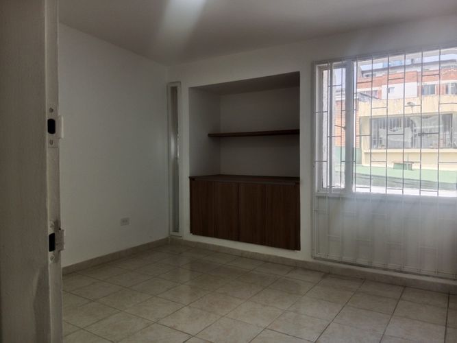 Oficina en arriendo en Belalcazar, Bogotá - Miniatura 5