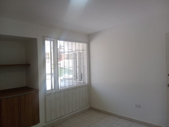 Oficina en arriendo en Belalcazar, Bogotá - Miniatura 8